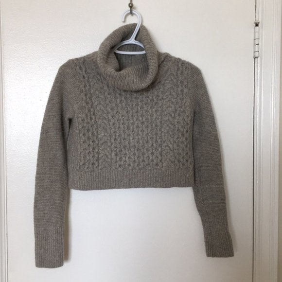 Club Monaco turtleneck crop sweater - Picture 4 of 7